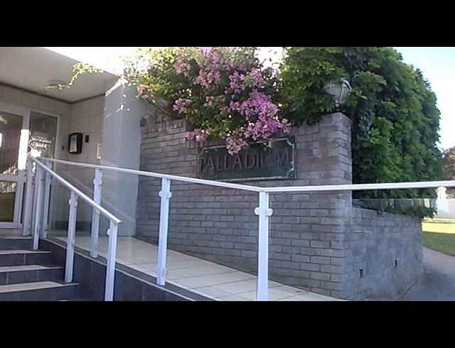 2 BEDROOM APARTMENT RENTED IN HUMEWOOD